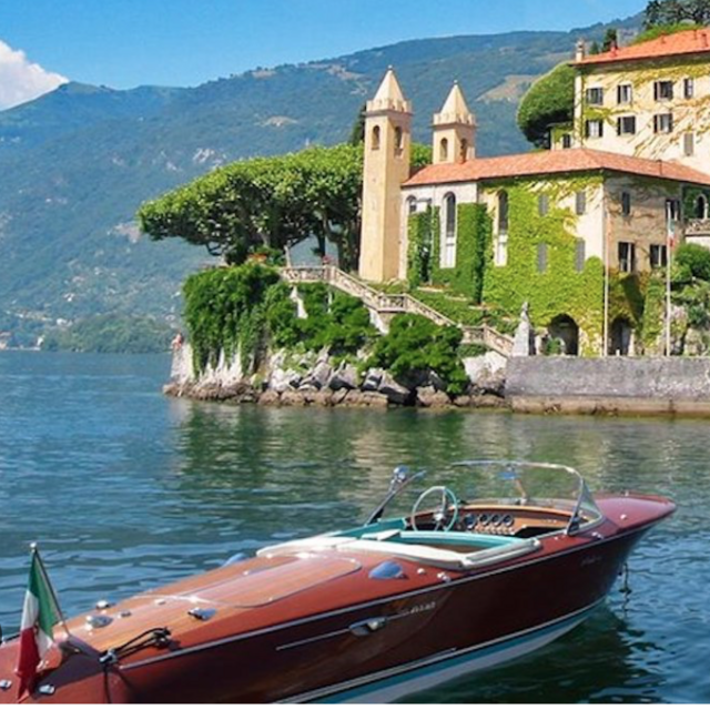 Private Speed Boat Tour around Lake Como