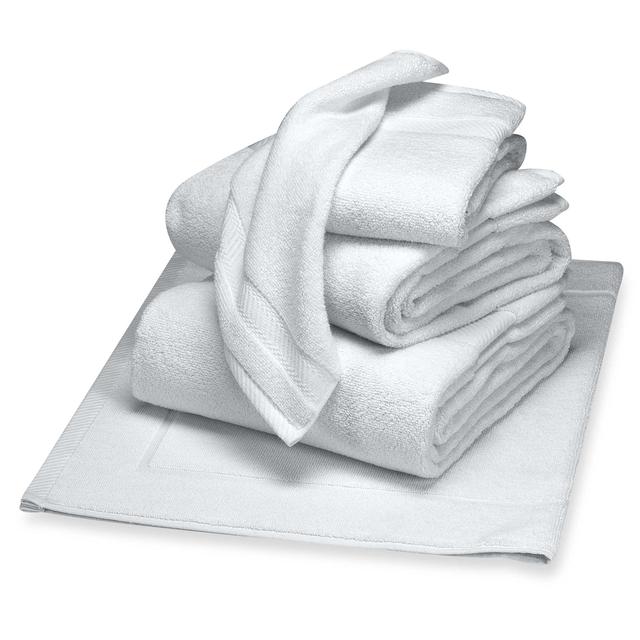 Wamsutta® Duet Bath Towel in White