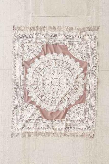 Plum & Bow Odessa Medallion Throw Blanket