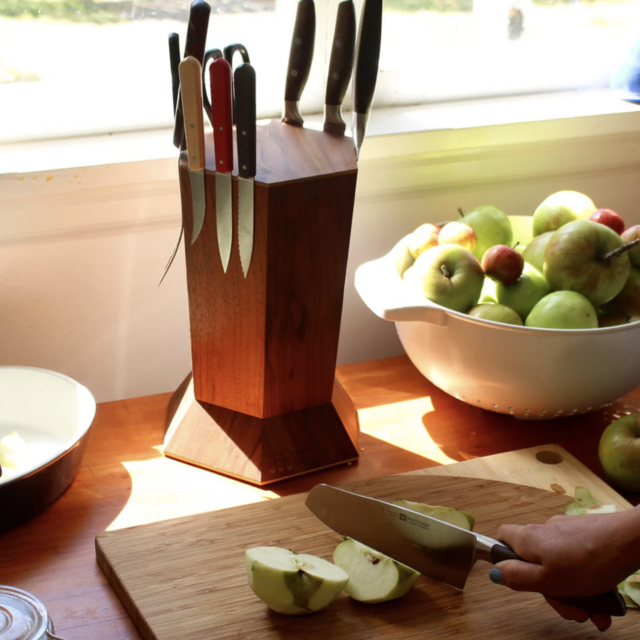 360 Knife Block - Walnut