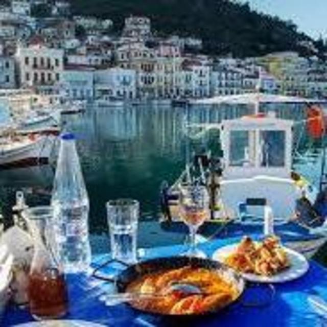Dinner at Lauda Restaurant on Santorini