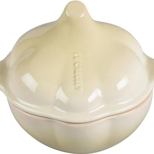 Le Creuset Petite Garlic Cocotte
