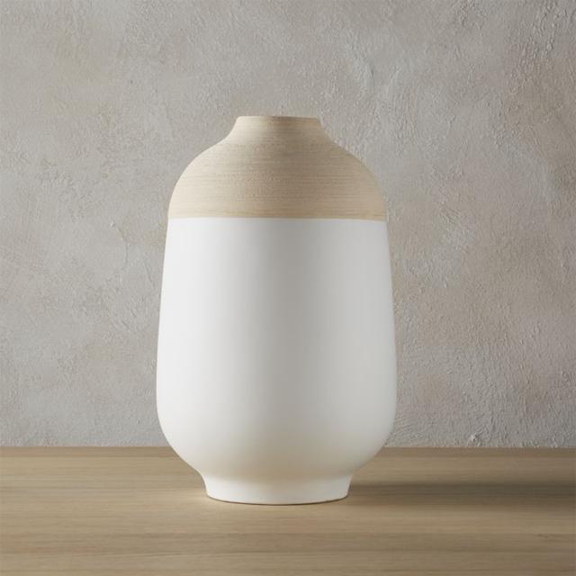 score white vase
