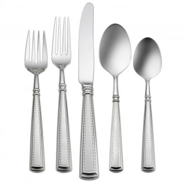 Couplet - Oneida silverware service for 4