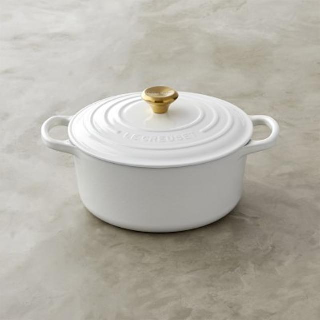 Le Creuset Signature Cast-Iron Dutch Oven, 3 1/2-Qt., White with Gold Knob