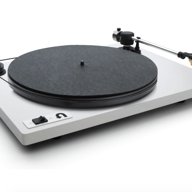 U-Turn Audio Orbit Basic Turntable in White