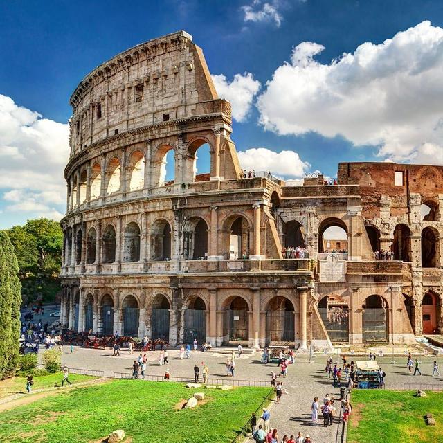Tour of the Colosseum