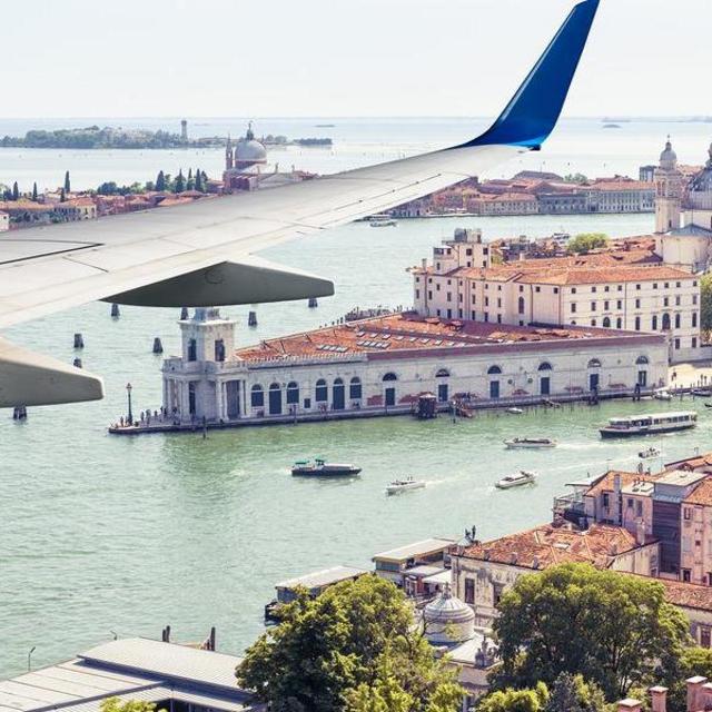 Plane tickets to Italy