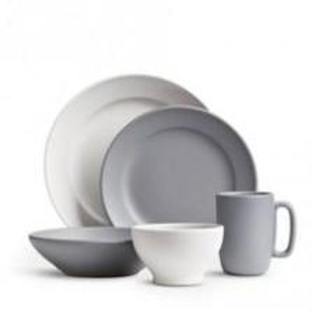 Peralta Full Dinnerwear Set