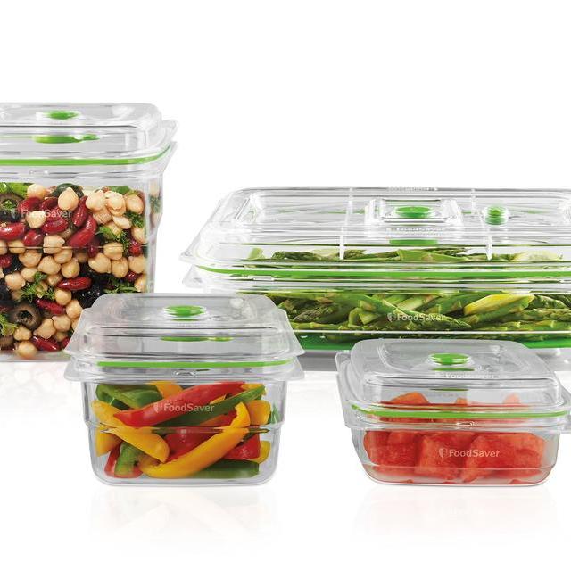 FoodSaver Vacuum Sealed Fresh Containers, 4-Piece Set, Crack/Shatter/Odor/Stain Resistant, BPA Free