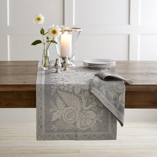 Vintage Floral Jacquard Napkins set of 4