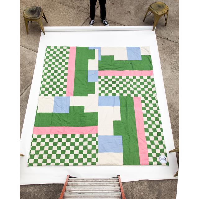 'enSoie + CISTANTHE' quilt green/pink