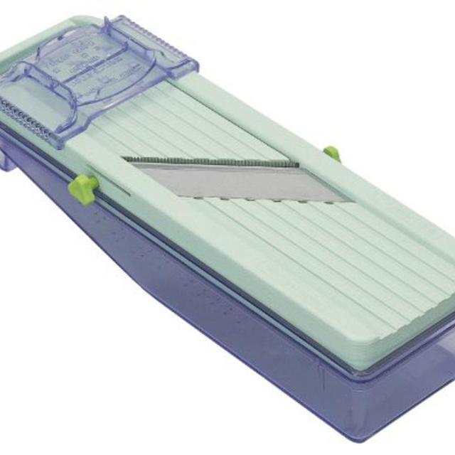 Benriner Slicer with Collection Tray
