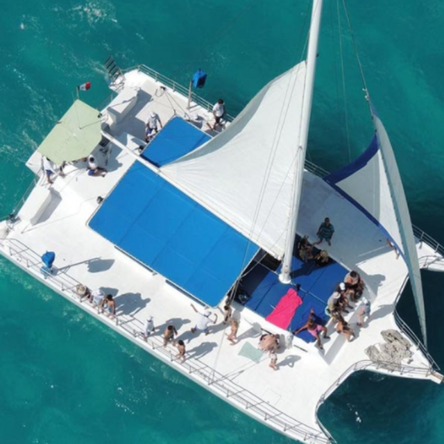Isla Mujeres Experience