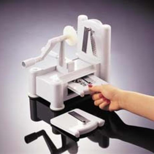 Paderno World Cuisine Spiral Vegetable Slicer