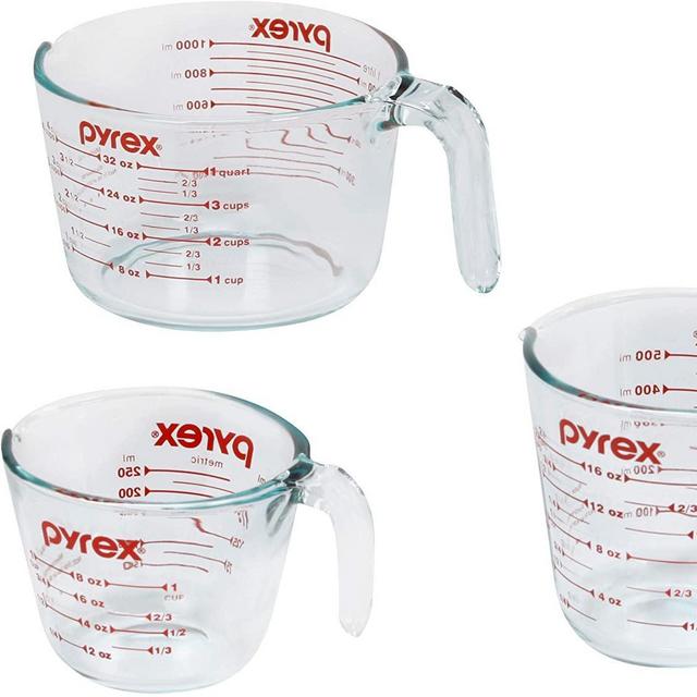 Pyrex Glass Measuring Cup Set