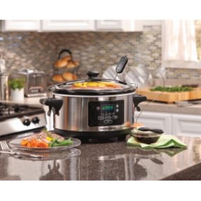 Hamilton Beach Set 'n Forget Programmable Slow Cooker With Temperature Probe, 6-Quart