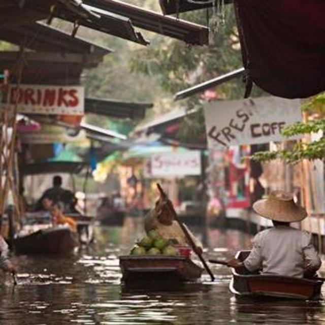 Floating Market and Railway Tour (Bangkok)