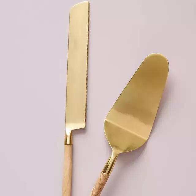 Olive Wood Cake Serving Set