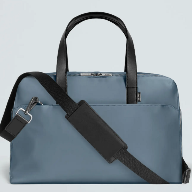 The Medium Everywhere Bag in Coastal