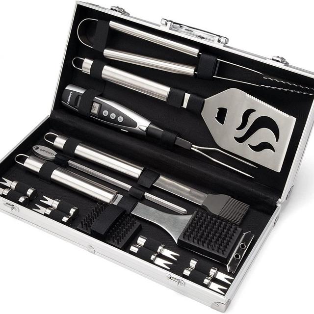 Cuisinart CGS-5020 BBQ Tool Aluminum Carrying Case, Deluxe Grill Set, 20-Piecer