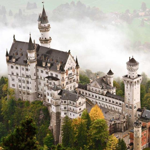 Neuschwanstein Castle Small-Group Day Tour from Munich