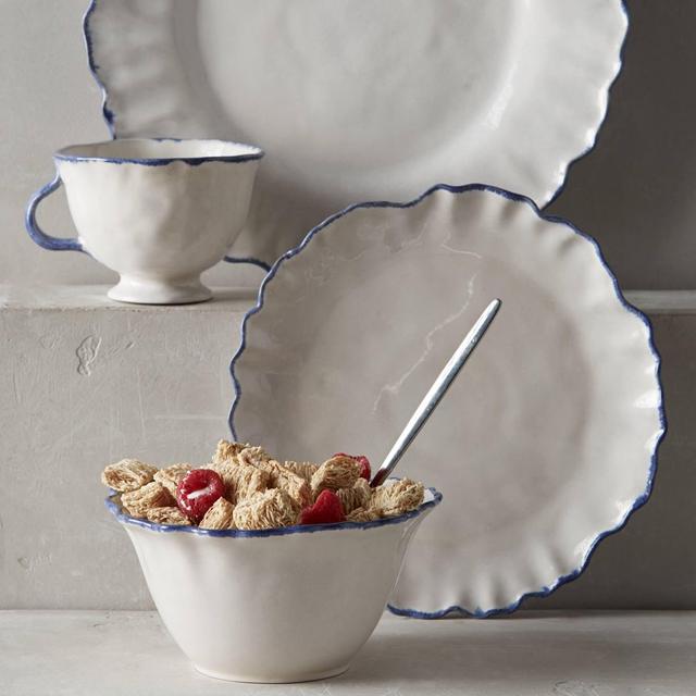 Ruffled Rim Dinnerware