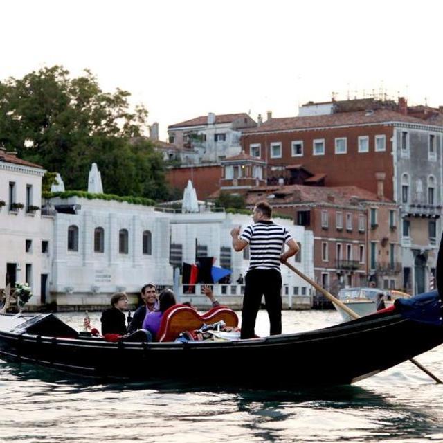 Venice Gondola + Serenade