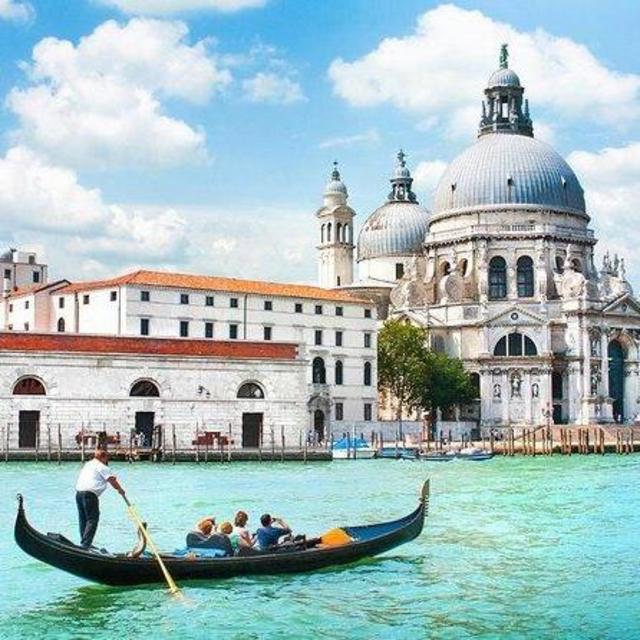 Venice Gondola Rides