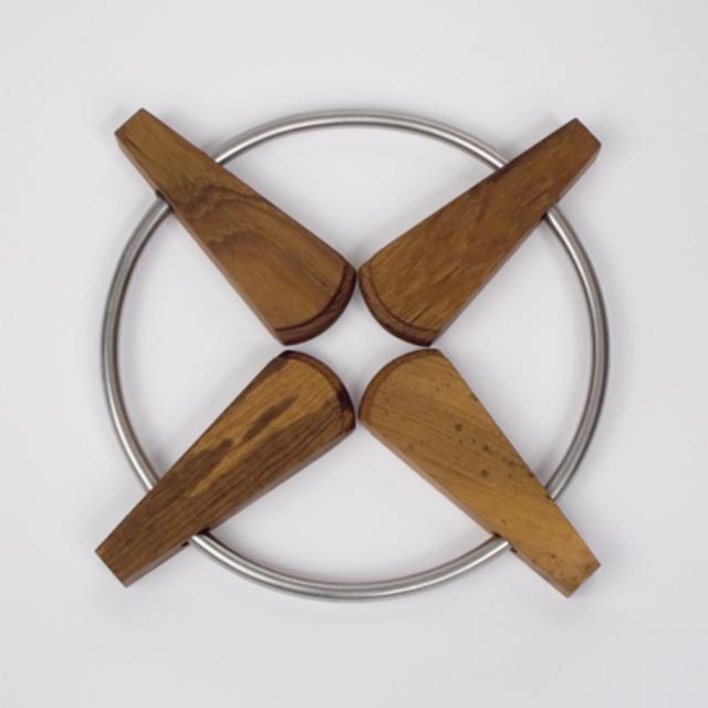 Canoe: Teak Trivet