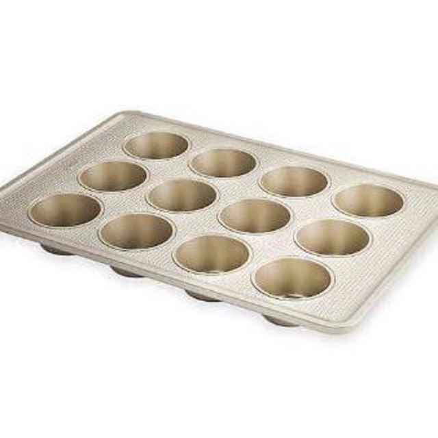 OXO Good Grips® Pro Nonstick 12-Cup Muffin Pan