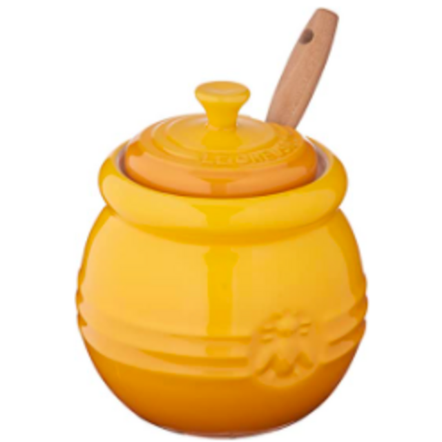 Le Creuset Stoneware Honey Pot with Silicone Dipper, 16 oz., Nectar