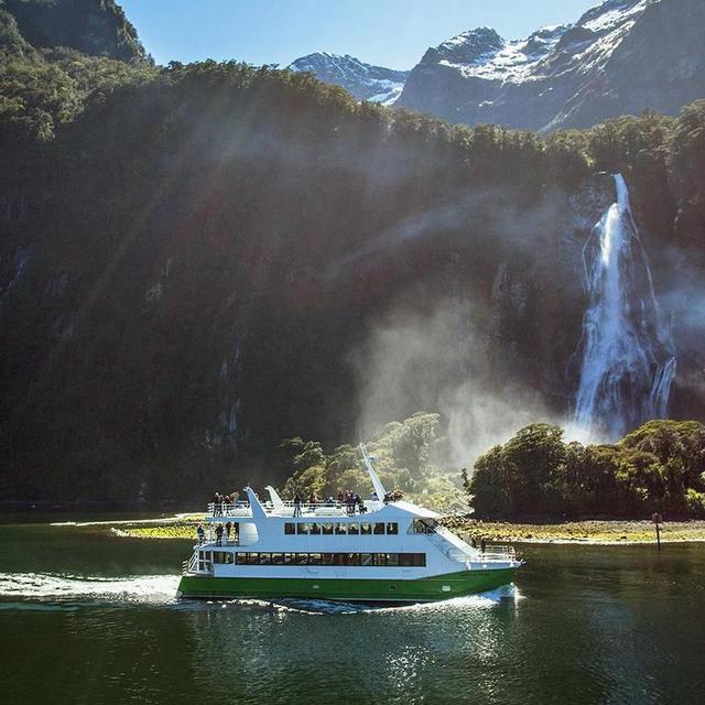 Milford Sound Tour