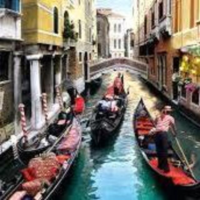 Honeymoon - Gondola ride in Venice