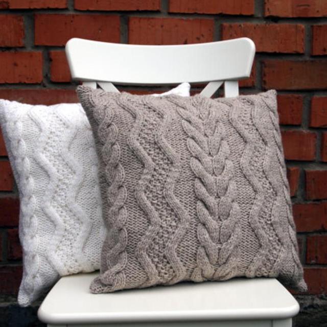 Gray or Off-White Cable Knit Pillow Cover. 45х45cm Hand knitting. Sweater Pillow. Rustic Home Decor.