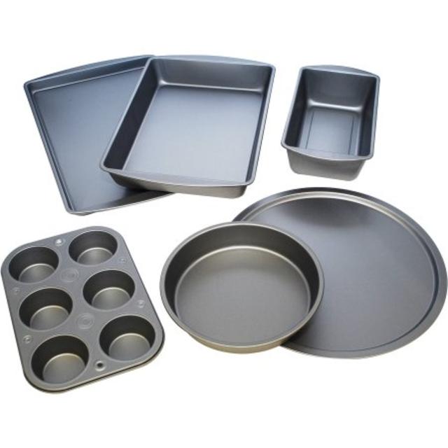 6 piece BakerEze Baking set