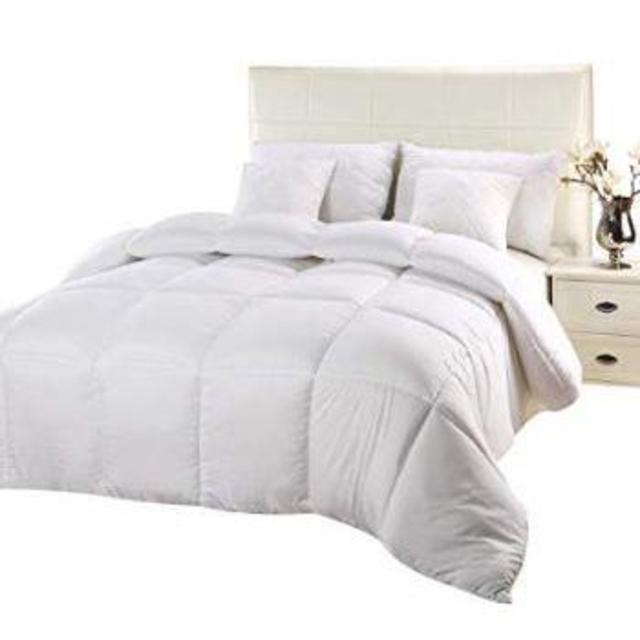 Utopia Bedding Comforter Duvet Insert - Quilted Comforter with Corner Tabs - Hypoallergenic, Box Stitched Down Alternative Comforter (Queen, White)