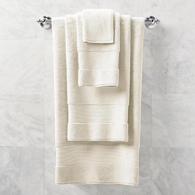 Frontgate Resort Collection Bath Towel Set