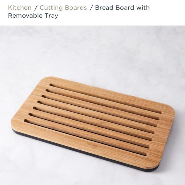 Bread Board with Removable Tray