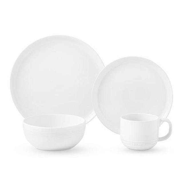 Le Creuset Coupe 16-Piece Dinnerware Set