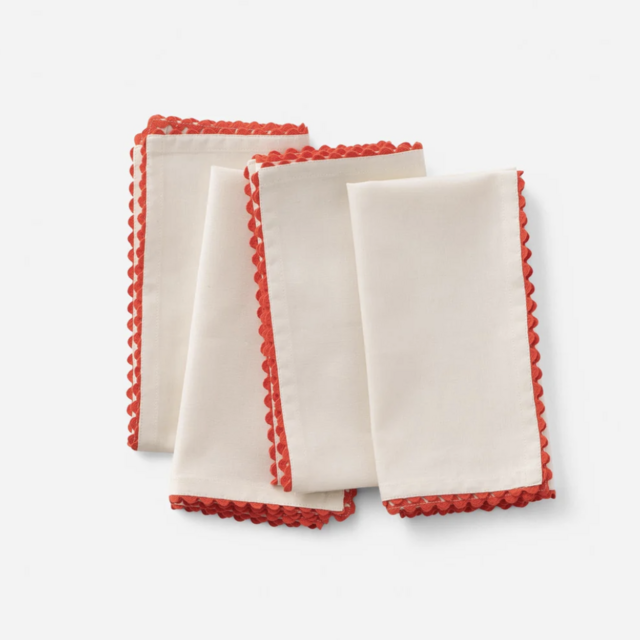 Scallop Trim Napkin, Set of 4