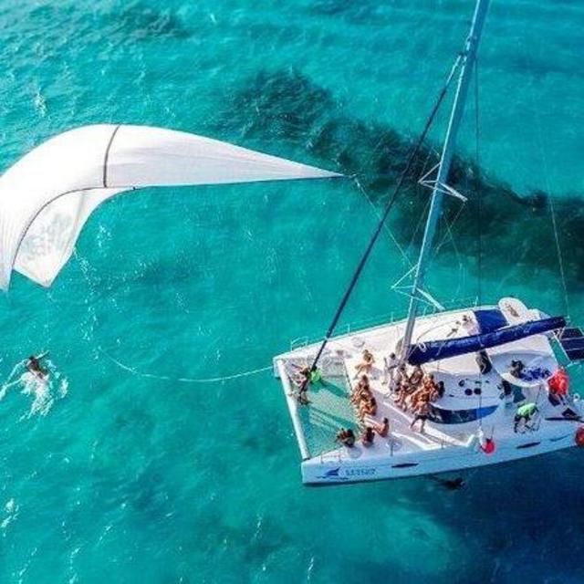 Isla Mujeres Experience