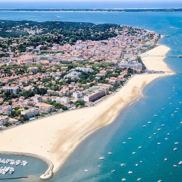 Day Trip to Arachon, France