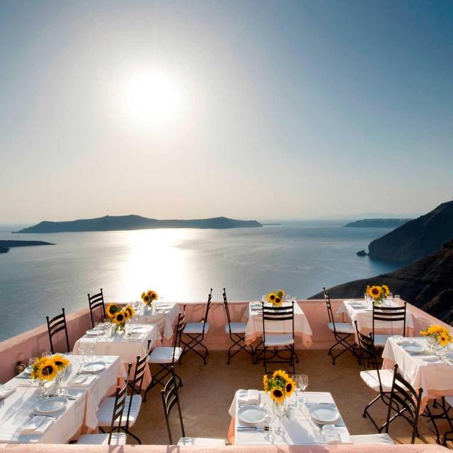 Lunch in Santorini