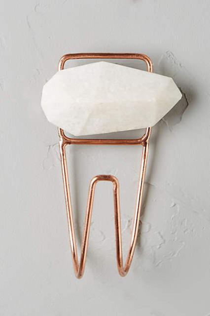 Cleaved Totem Hook
