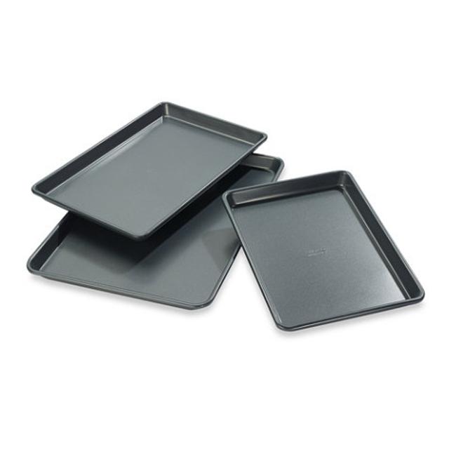 Chicago Metallic™ Cookie/Jelly Roll Pans, Set of 3