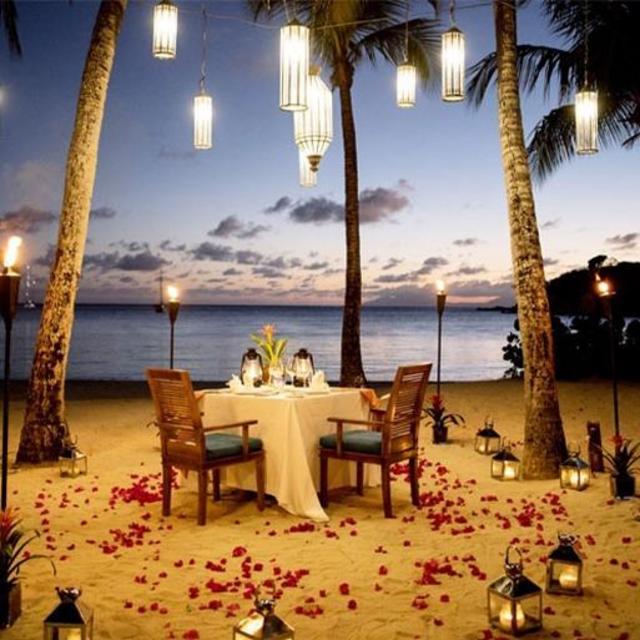 Beachside Romantic Dinner
