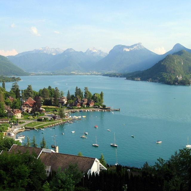 La lune de miel --- aka honeymoon!