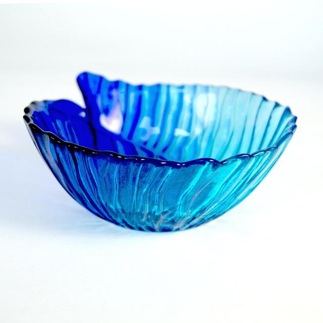 Ocean Blue Nautilus Shell Glass Bowl