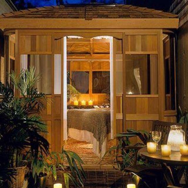 Couples Massage at Crowne Pointe Spa